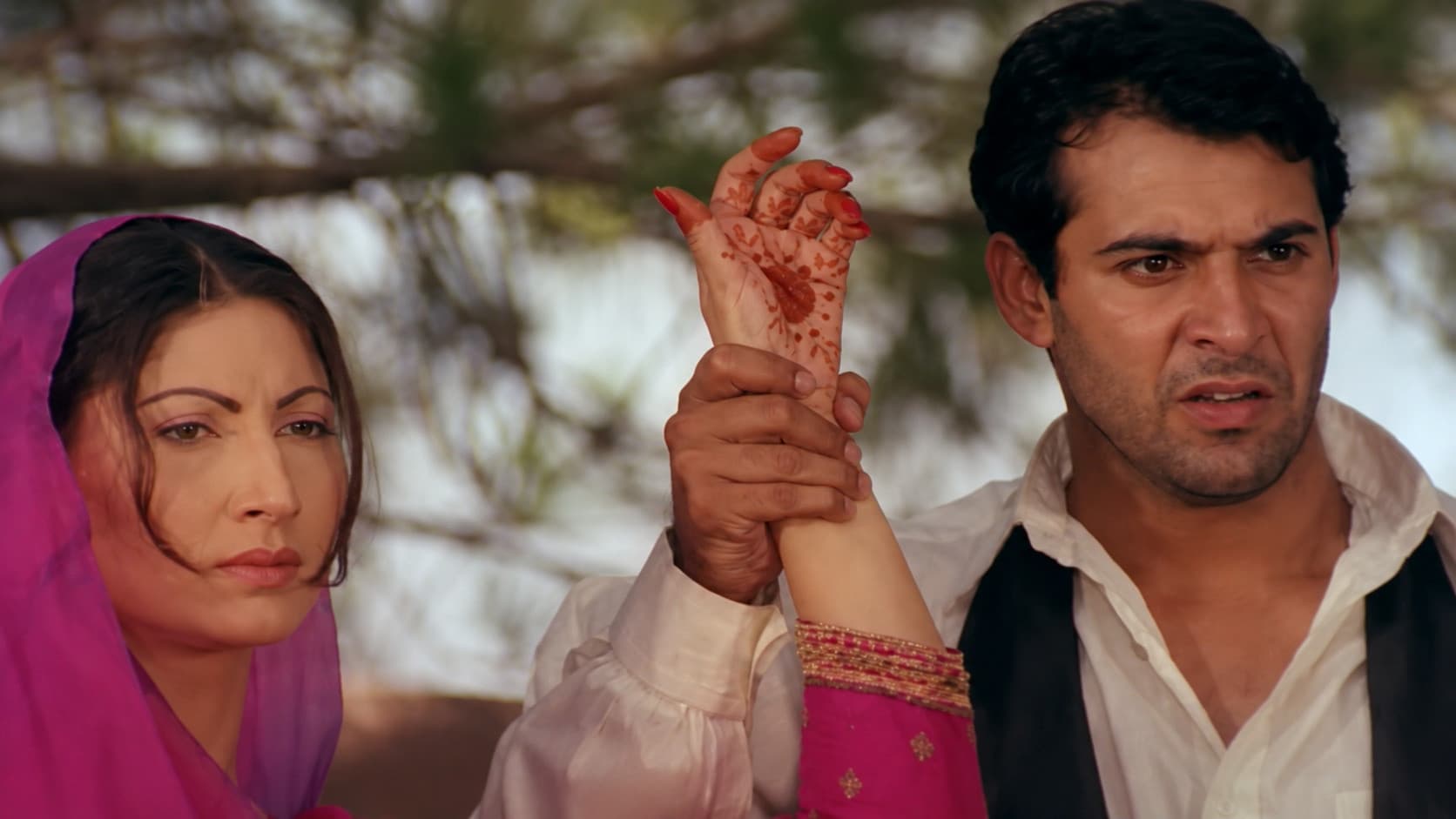Mehndi Wale Hath (The Adorned Bride)