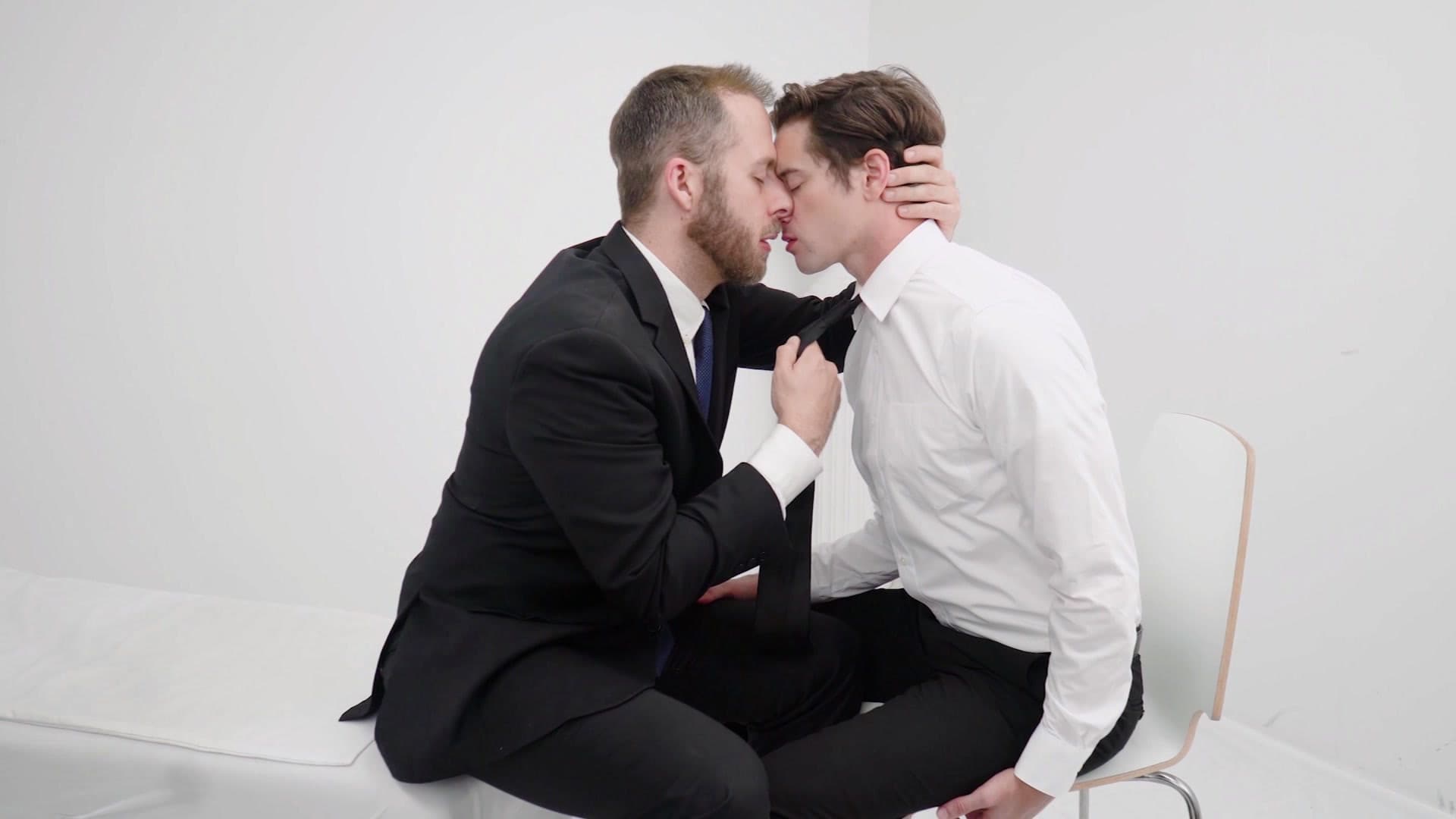 Elder Reign: Chapters 1-4