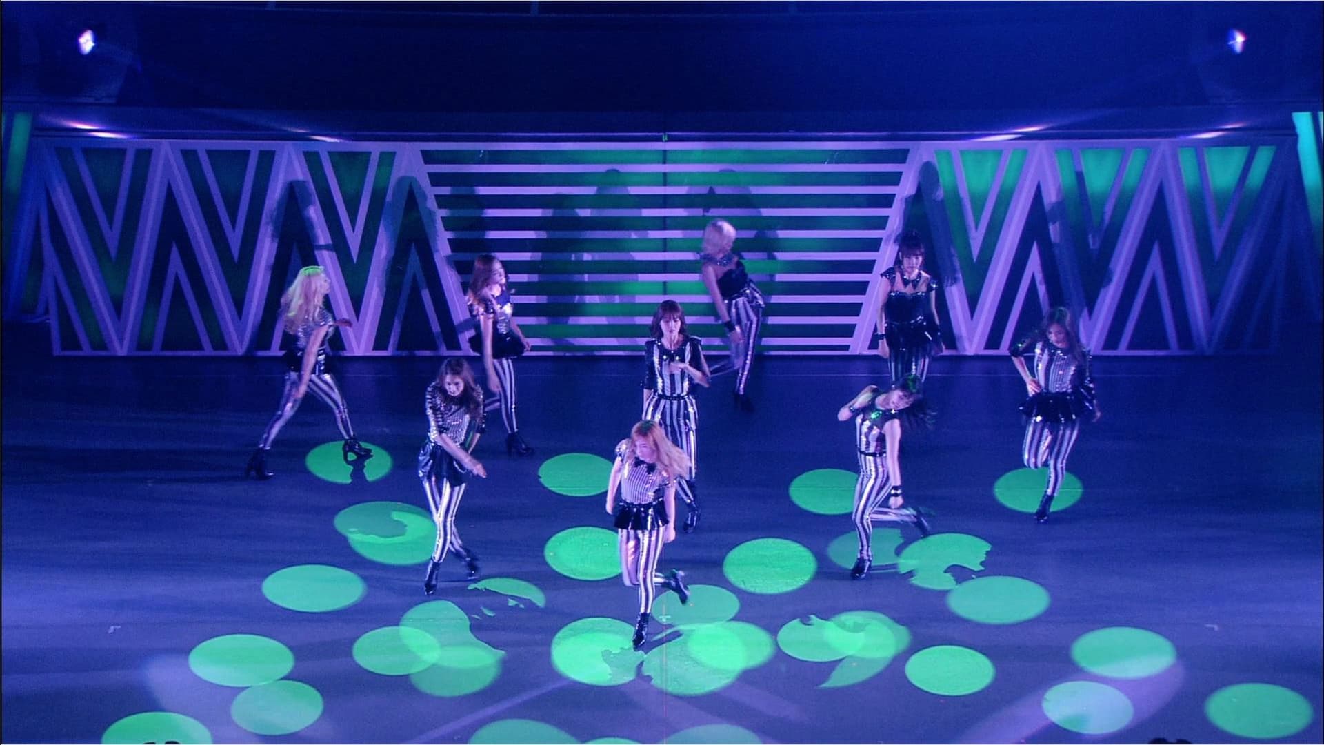 Girls' Generation World Tour -Girls & Peace- in Seoul