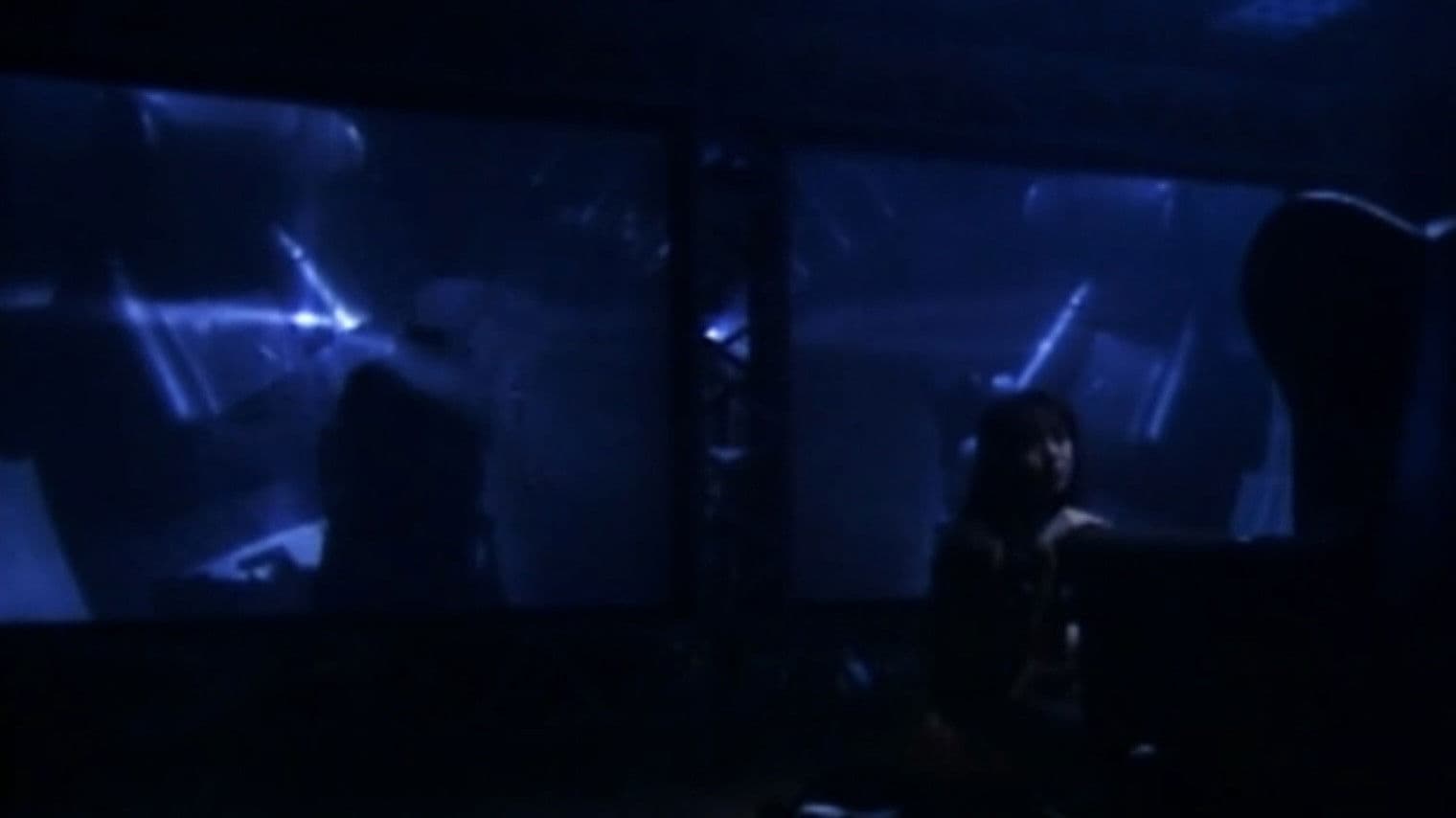 Keikoku! Nozoki ari.