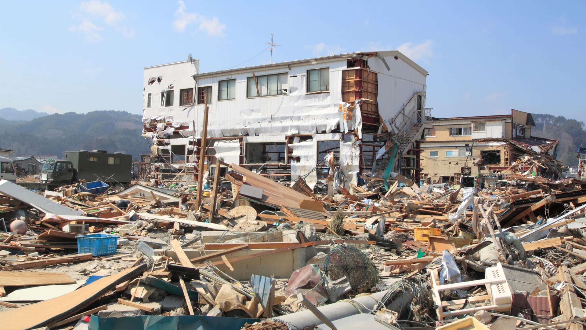 Japan: Hightech against earthquake