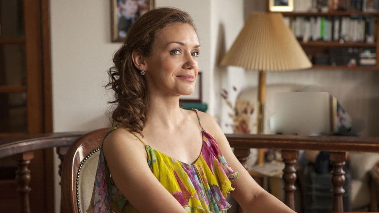 Счастливая серая мышь