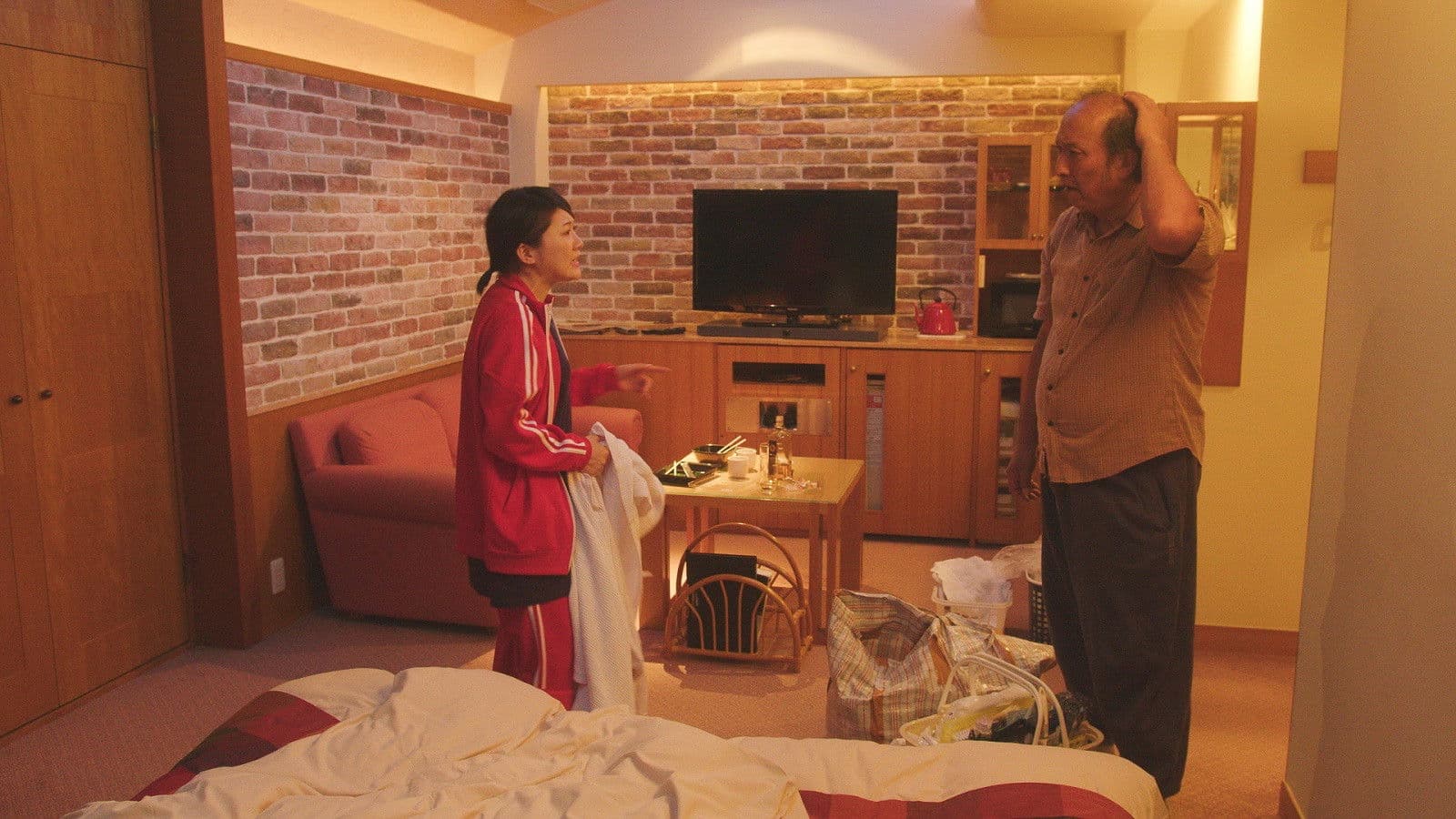 Rabu-ho nikuyoku mikkai: Yurete yusaburu 5-bu mae