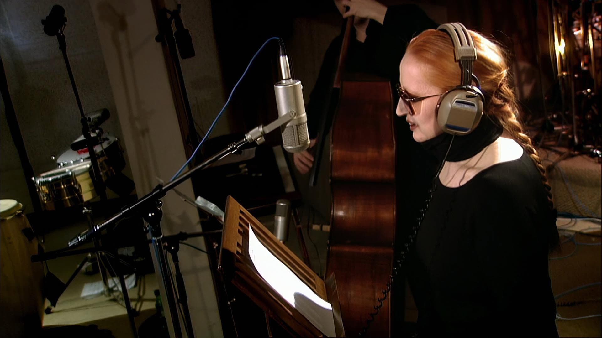 Mina in Studio