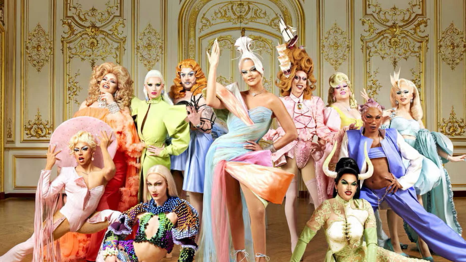 Drag Race France - Le phénomène Drag Race France, 1 An Avec Les Queen...