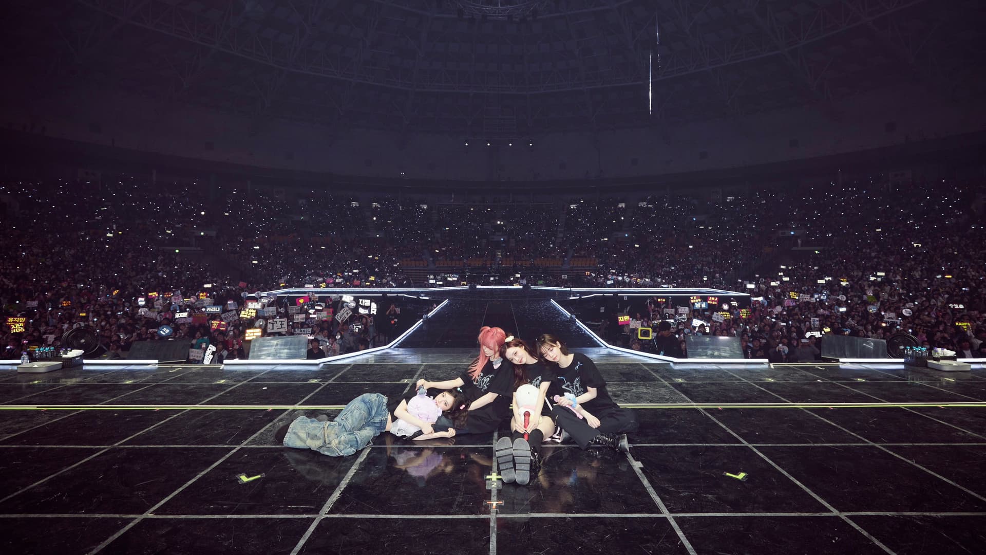 2024-25 aespa LIVE TOUR – SYNK：PARALLEL LINE – ENCORE