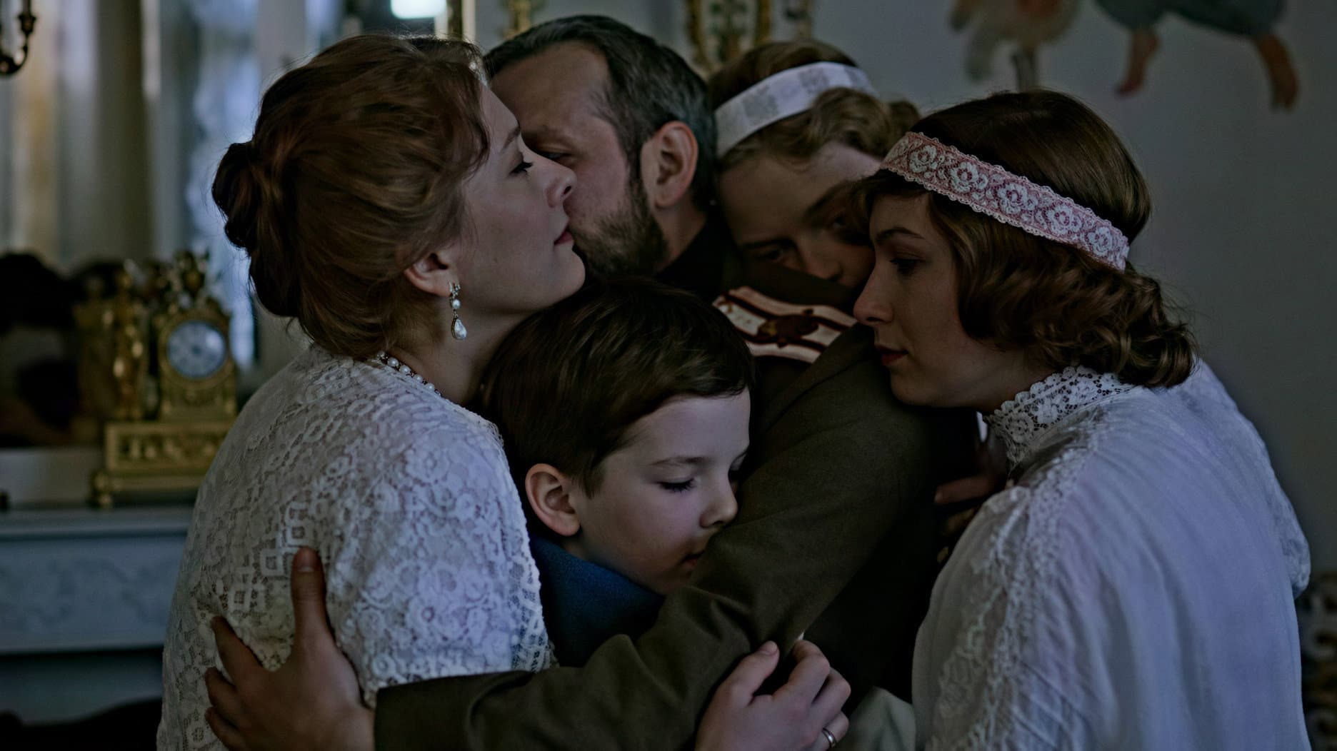 The Romanovs: A Crowned Family