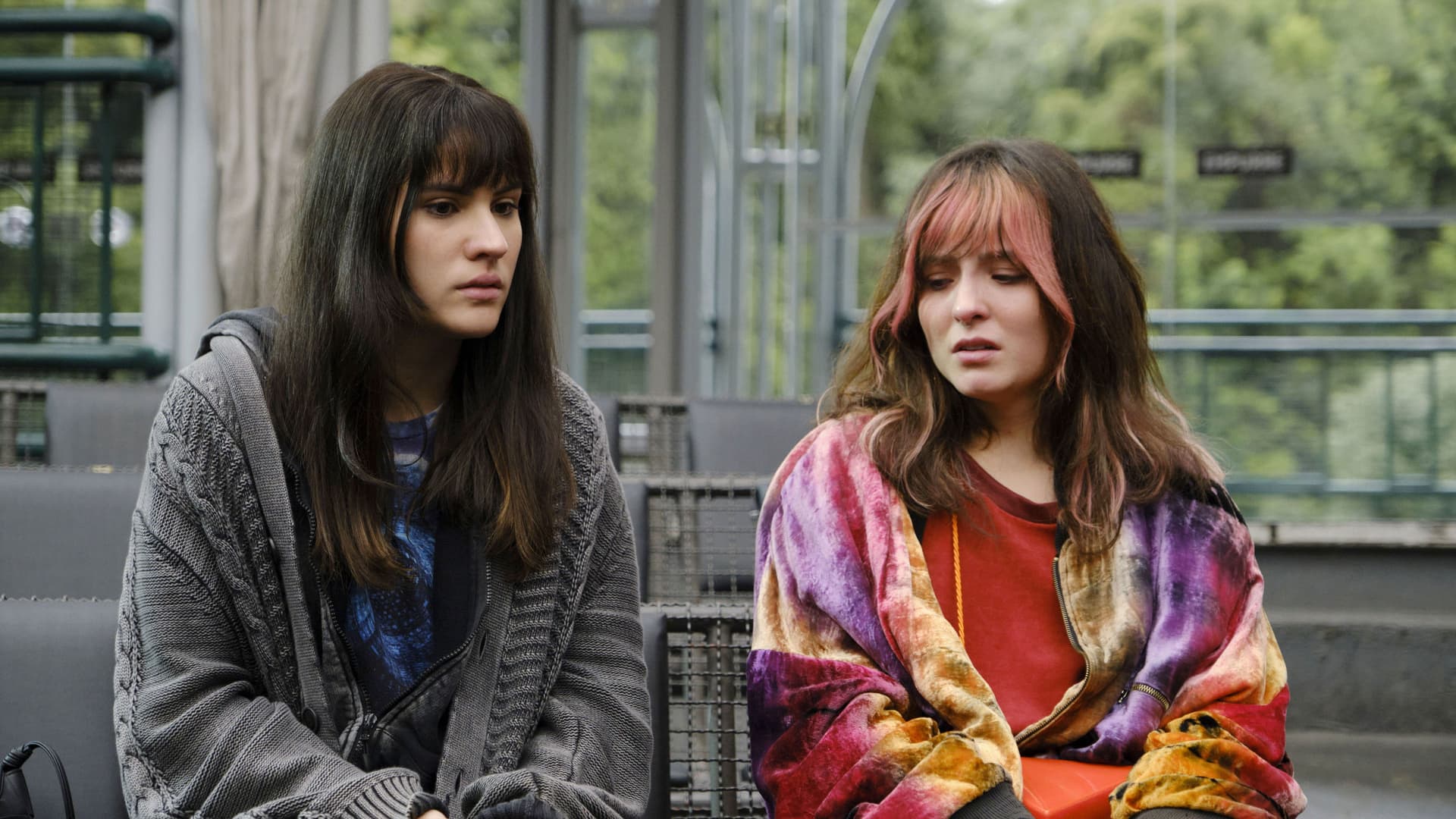 Traição Entre Amigas