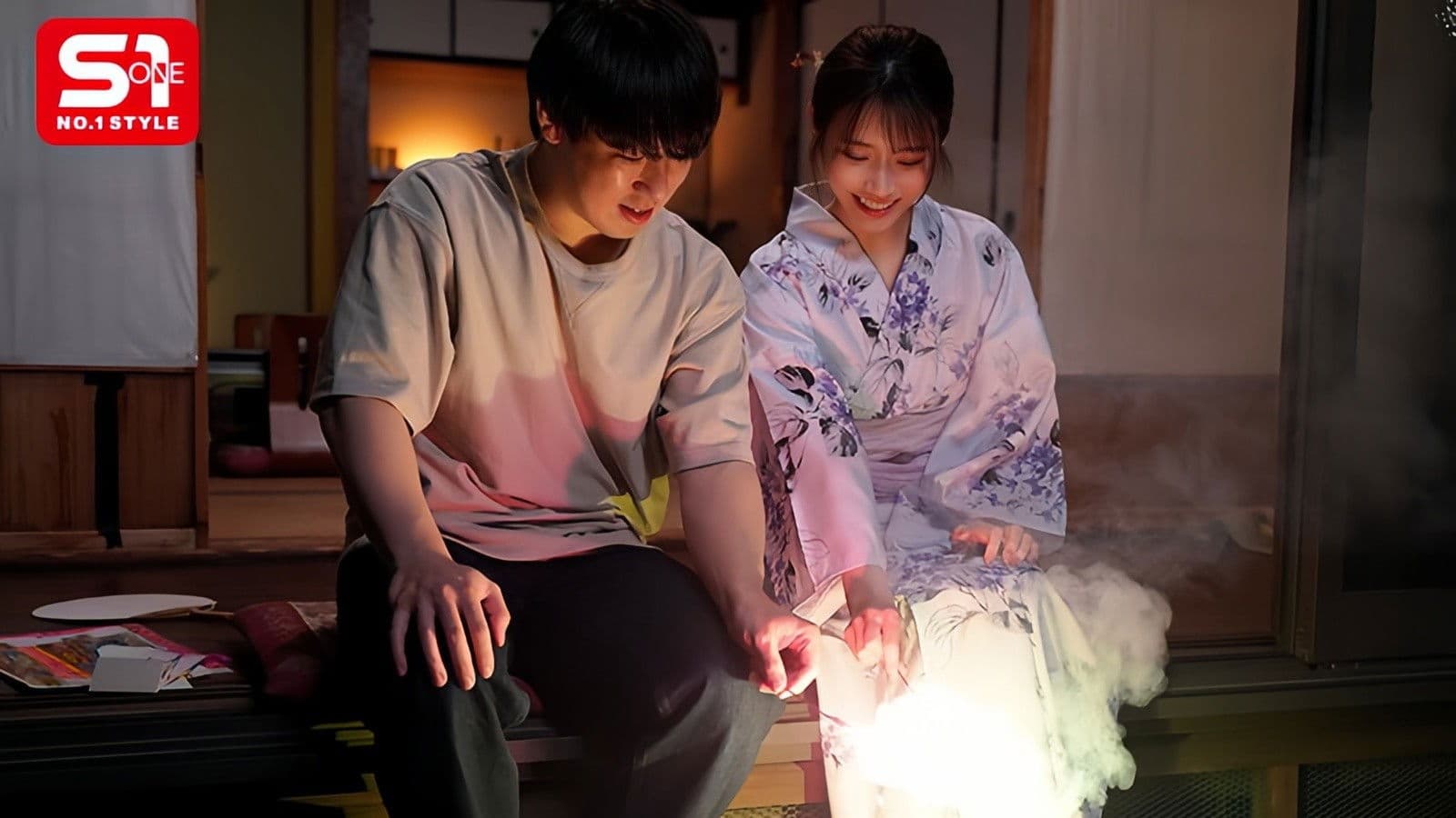 8月26日 花火大会の夜 ずっと両片想いだった僕らは結ばれ 十数年分の’好き’をぶつけ合うように身体を貪り合った 河北彩伽