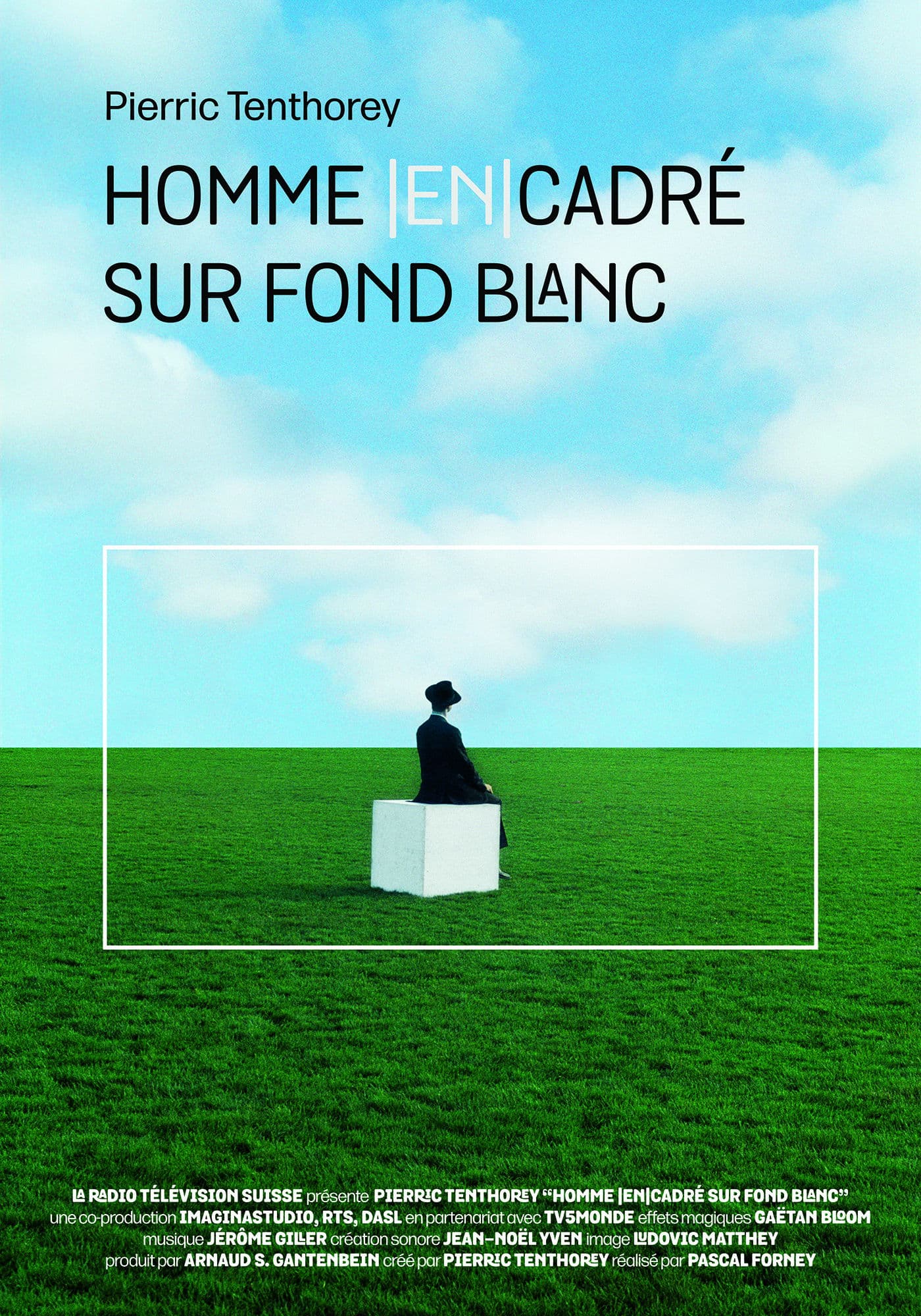 Homme Cadré sur Fond Blanc