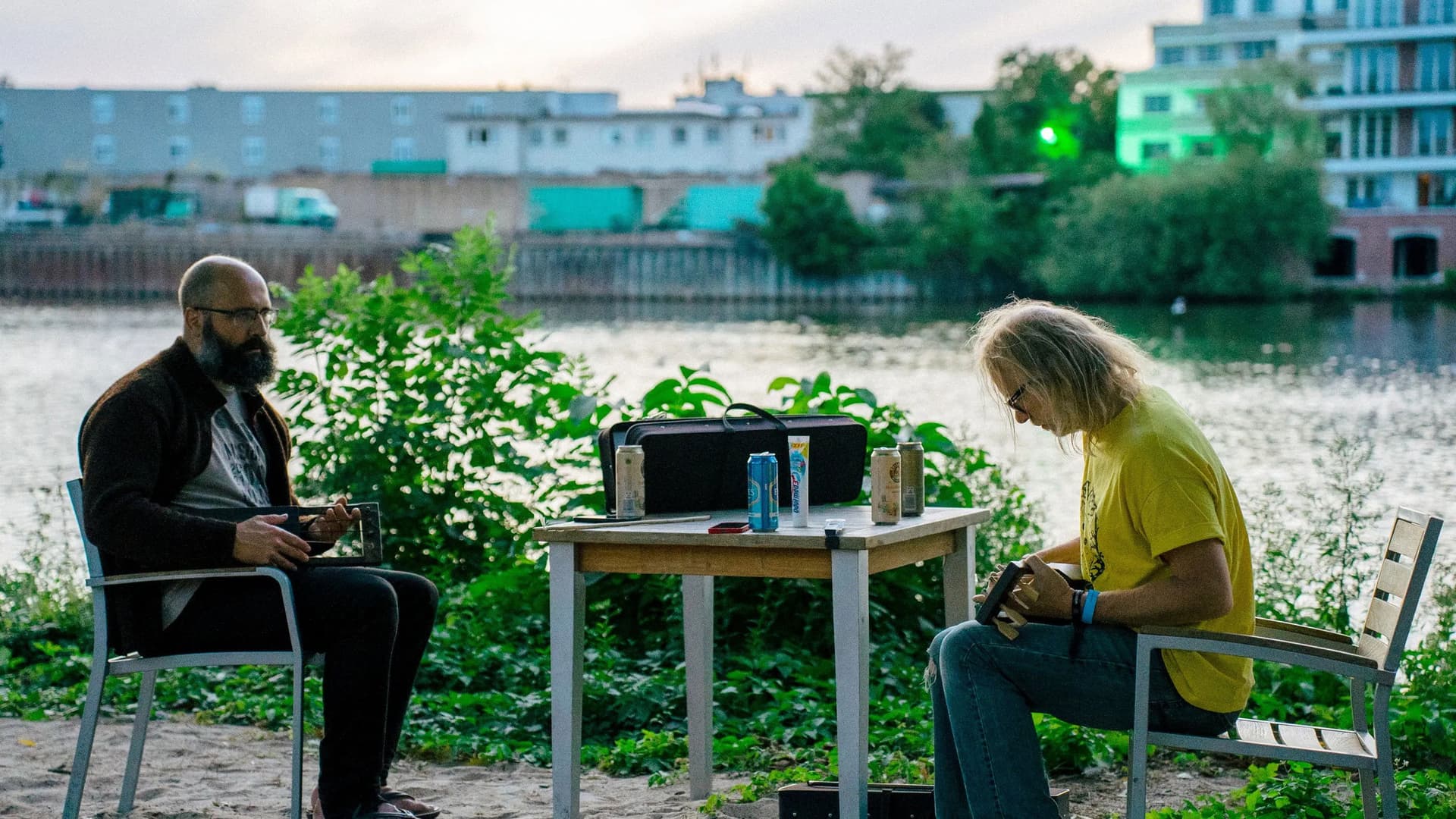 Puuluup: Cables in the Car