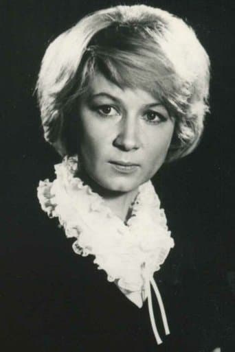 Alla Demidova
