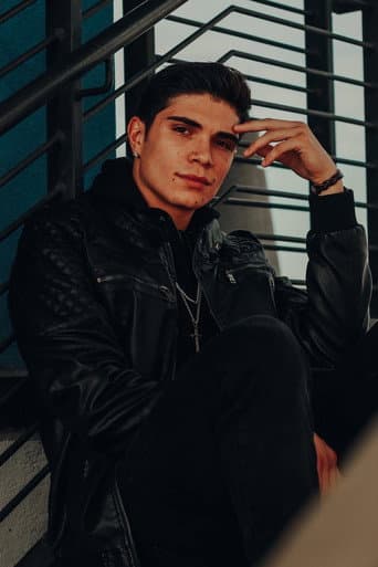 Drew Lopez