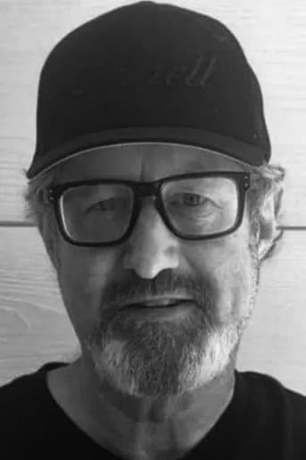 Vaughan Arnell profile photo