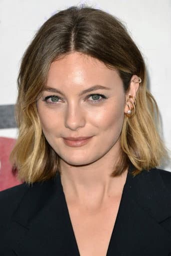 Leila George