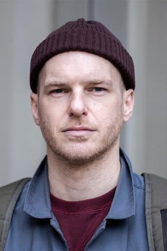 Sam Rowland-lê profile photo