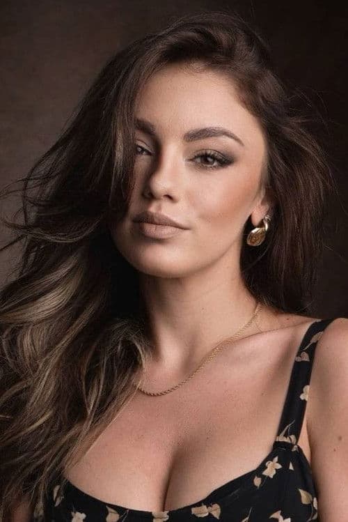 Flora Contrafatto profile photo