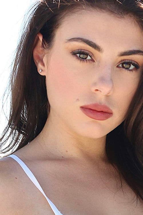 Lyssa Roberts profile photo