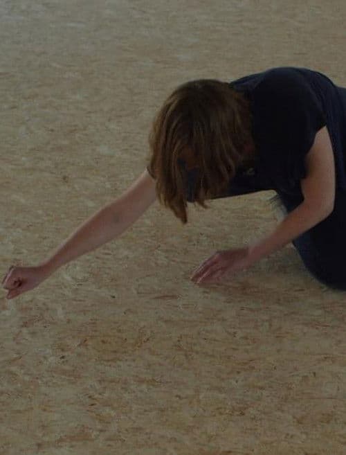 Esta puerta, esta ventana poster