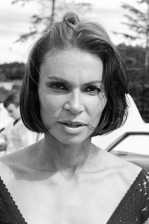 Monique Mercure profile photo