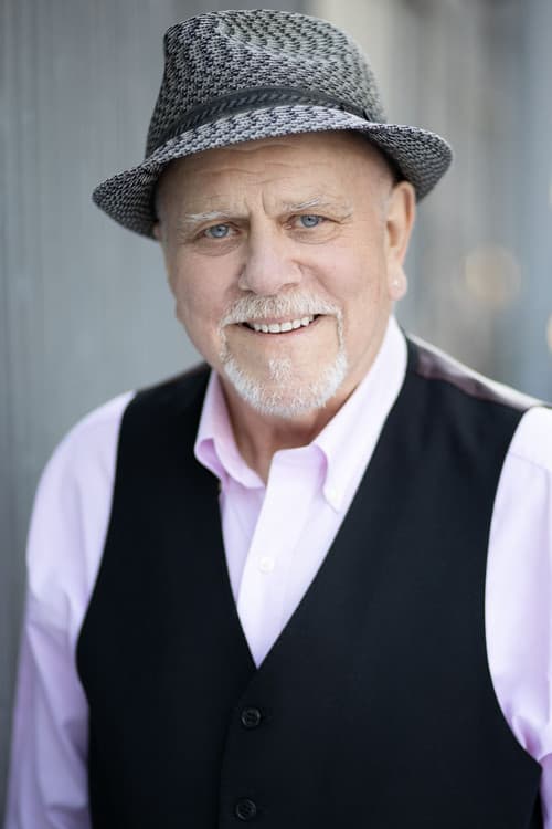 Ross Ogilvie profile photo