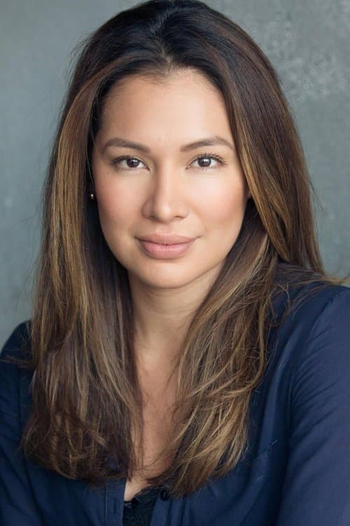 Tara Hoyos-Martinez profile photo
