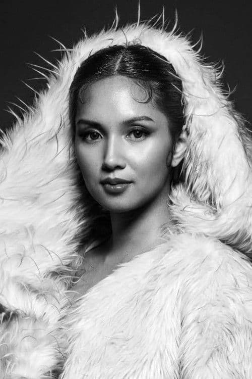 Roxanne Barcelo profile photo