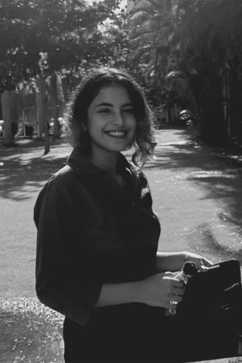 Surabhi Warick profile photo