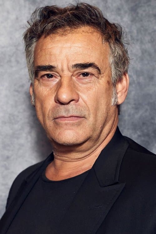 Eduard Fernández profile photo