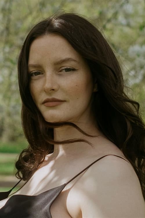 Dakota Blue Richards profile photo