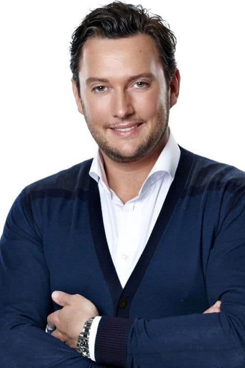 Tino Martin profile photo