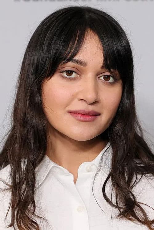 Ariela Barer profile photo