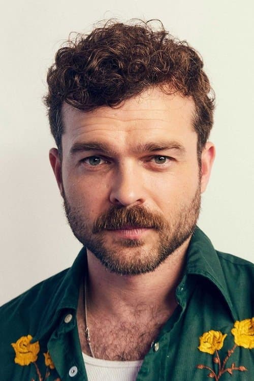 Alden Ehrenreich profile photo