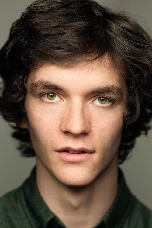 Fionn Whitehead profile photo