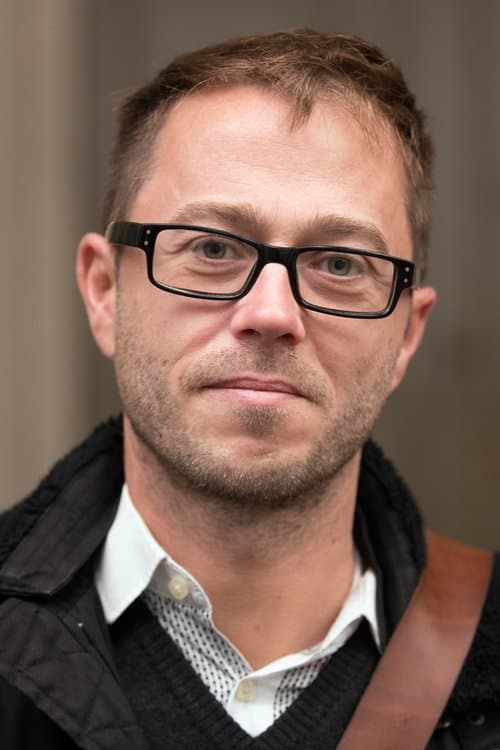 Jean-Gabriel Périot profile photo