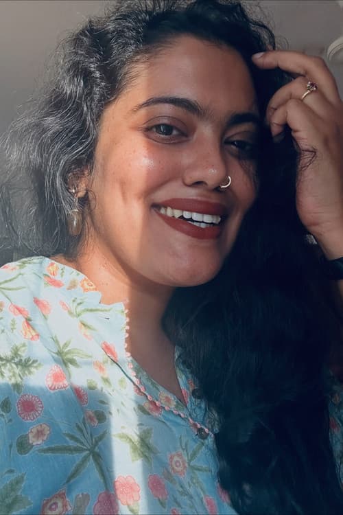Pooja Mohanraj profile photo