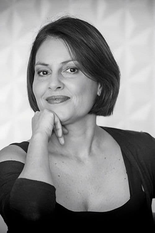 Stefania Fernandes profile photo