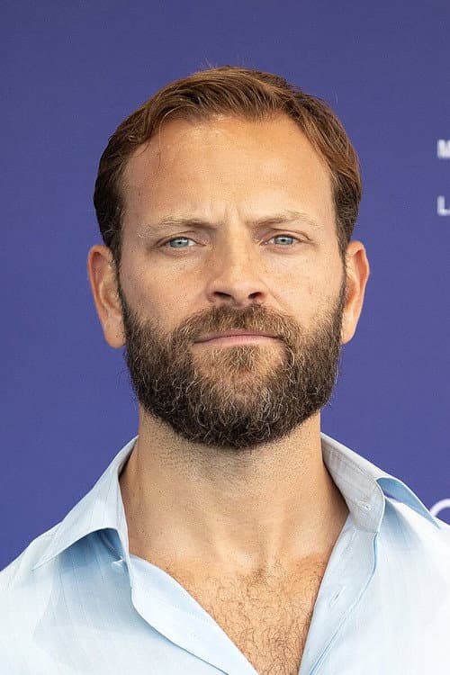 Alessandro Borghi profile photo
