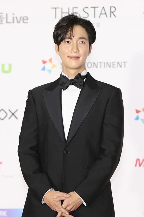 Park Geon-il profile photo