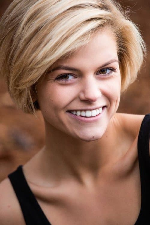 Emma Elle Roberts profile photo