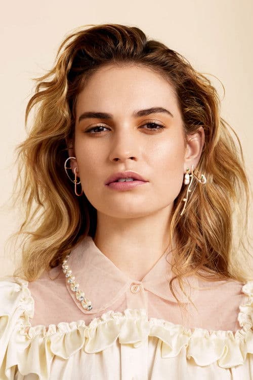 Lily James profile photo