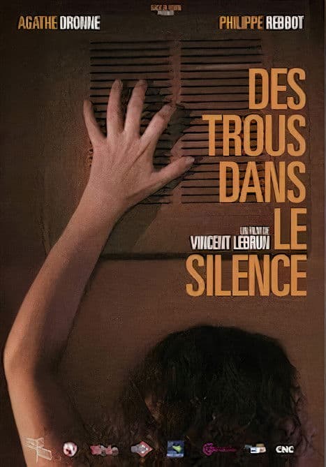 Des trous dans le silence poster