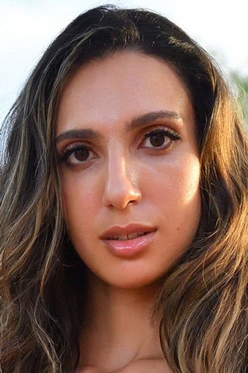 Angelica Cruz profile photo