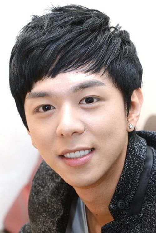 Moon Jun-young profile photo