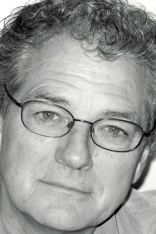 Robert Lloyd profile photo