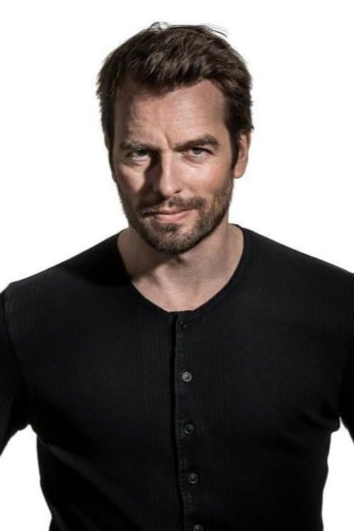 Christopher Wollter profile photo