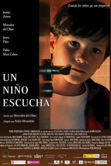 UN NIÑO ESCUCHA poster
