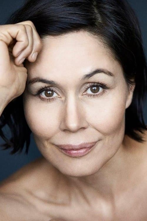 Nukâka Coster-Waldau profile photo