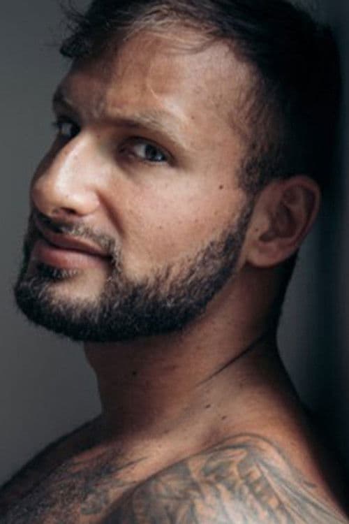 Parker Savage profile photo