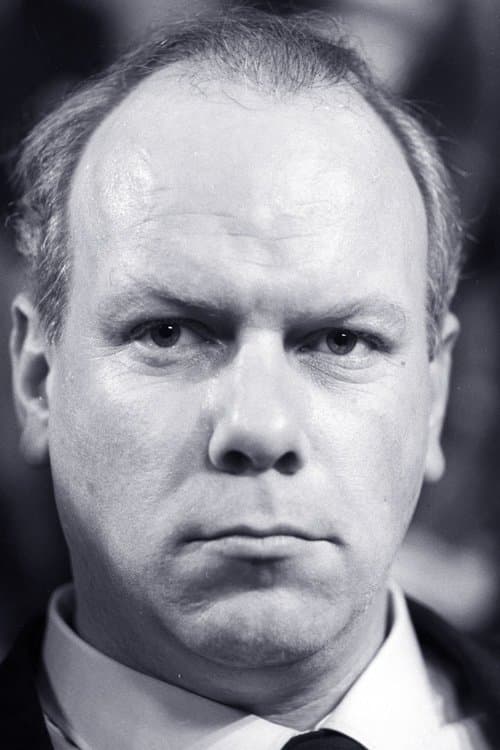 Kenneth J. Warren profile photo